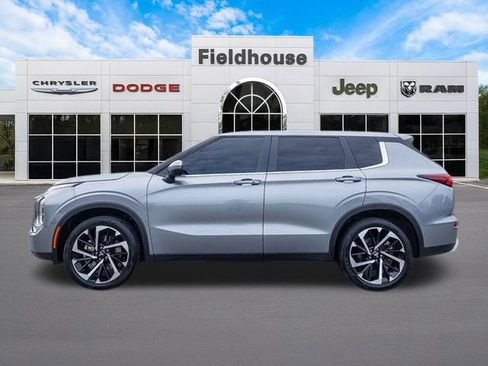 Used 2022 Mitsubishi Outlander SE image 19