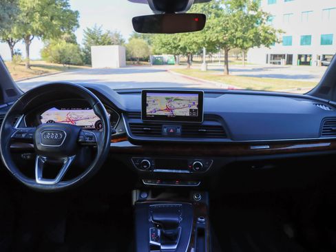 Used 2018 Audi Q5 2.0T Premium Plus w/ Premium Plus Package AWD/4WD image 26