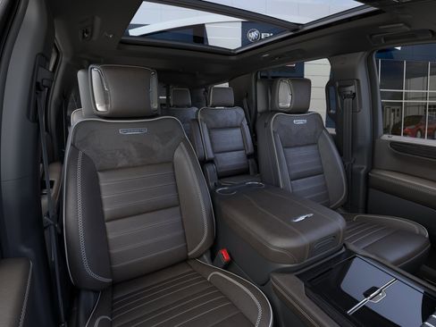 New 2026 GMC Yukon Denali Ultimate AWD/4WD image 16