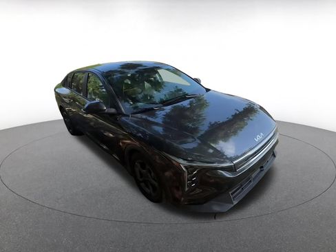 Used 2025 Kia K4 FWD image 12