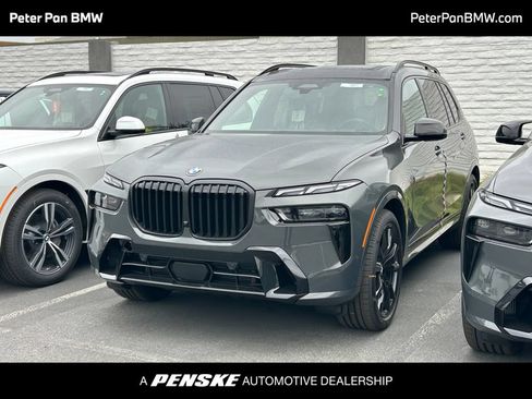 New 2027 BMW X7 xDrive40i w/ M Sport Package AWD/4WD image 1