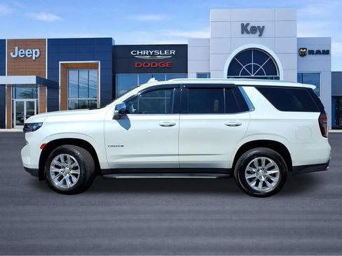 Used 2021 Chevrolet Tahoe Premier w/ Premium Package AWD/4WD image 2