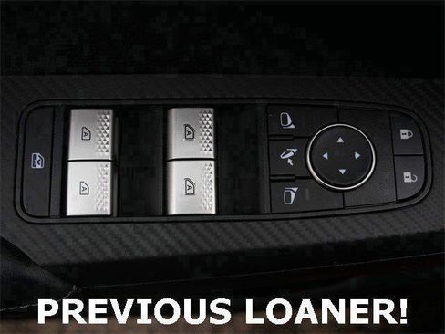 Used 2025 Mitsubishi Outlander SE image 17