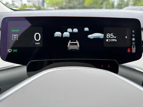 New 2025 Volvo EX90 Plus image 34