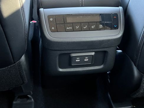 New 2026 Nissan Pathfinder SL AWD/4WD image 33