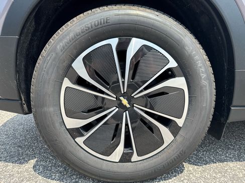 New 2025 Chevrolet Blazer EV LT image 32