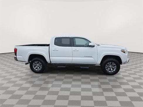 Used 2019 Toyota Tacoma SR5 image 4