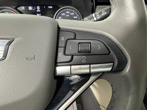 Used 2024 Cadillac XT6 Premium Luxury w/ Technology Package AWD/4WD image 16
