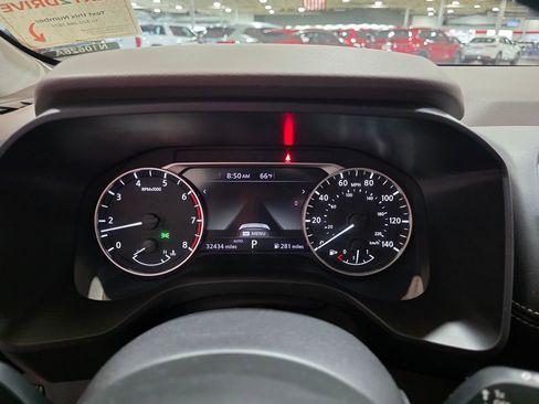 Used 2023 Nissan Rogue SV AWD/4WD image 30