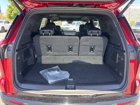 New 2026 Chevrolet Traverse High Country AWD/4WD image 12