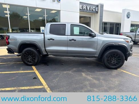 Used 2024 Chevrolet Colorado Trail Boss w/ Advanced Trailering Package AWD/4WD image 9