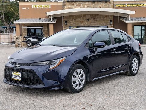 Used 2022 Toyota Corolla LE image 9