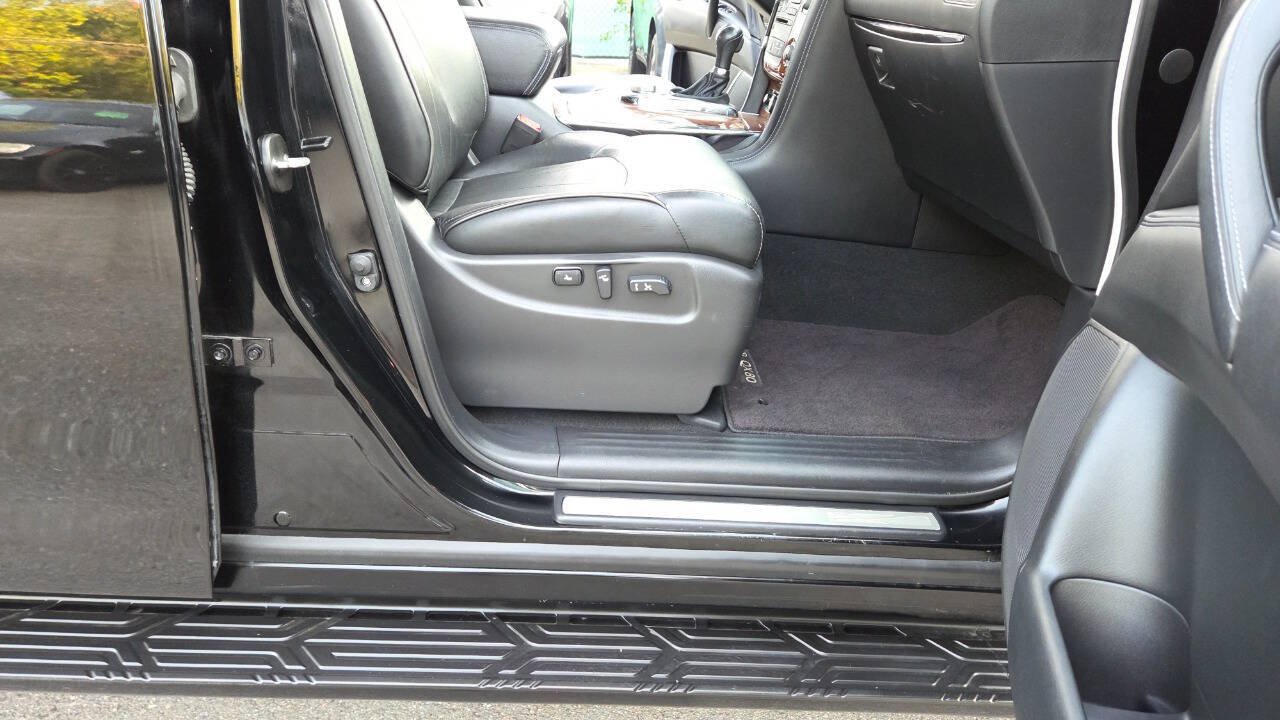 Used 2015 INFINITI QX80 4WD w/ Deluxe Technology Package image 46