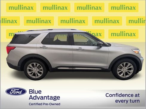 Certified 2023 Ford Explorer Limited w/ Equipment Group 301A image 2
