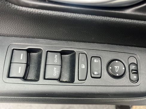 Used 2024 Honda CR-V EX image 6