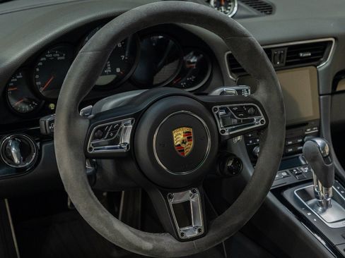 Used 2019 Porsche 911 Carrera T RWD image 41