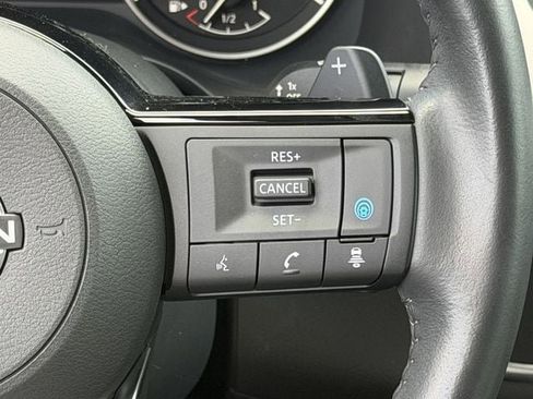 Used 2023 Nissan Rogue SV w/ SV Premium B Package FWD image 15
