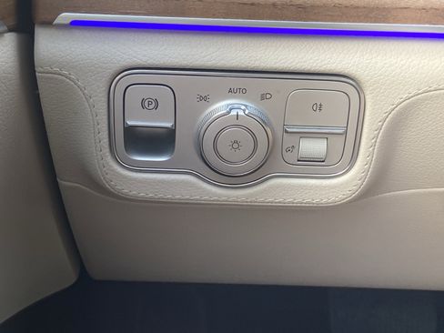 Certified 2024 Mercedes-Benz GLE 450 4MATIC image 23