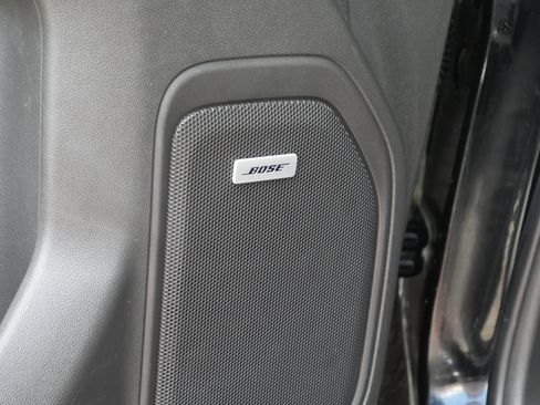 Used 2019 GMC Sierra 1500 AT4 w/ Off Road Performance Package image 40