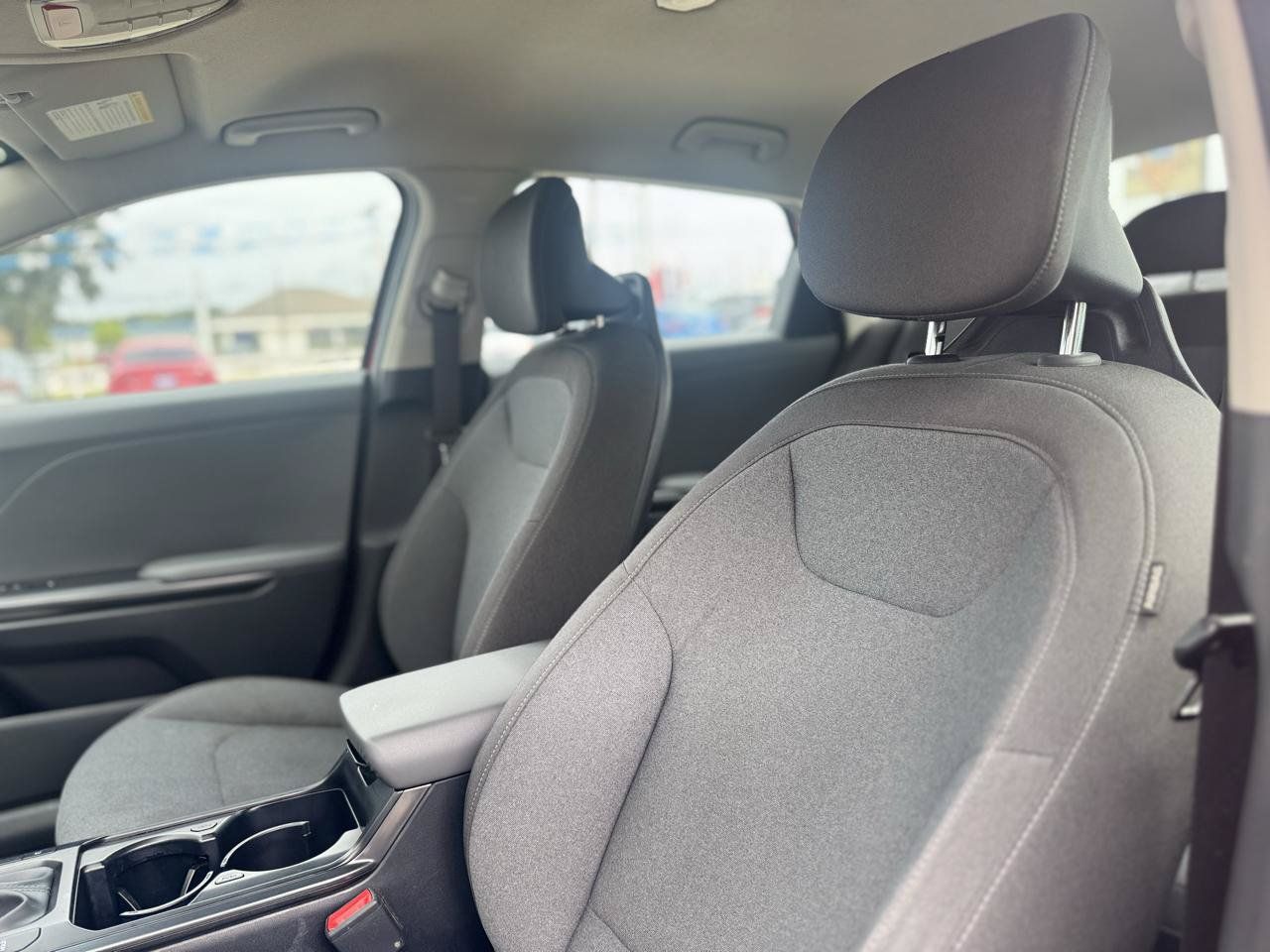 Used 2025 Kia K4 FWD image 40