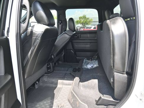 Used 2024 RAM 3500 Tradesman w/ Chrome Appearance Group AWD/4WD image 24