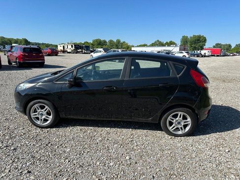 Used 2019 Ford Fiesta SE FWD image 6