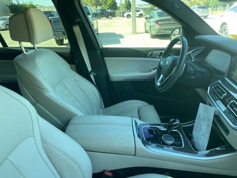 Used 2022 BMW X5 sDrive40i w/ Premium Package RWD image 8