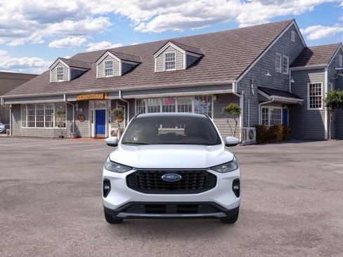 Used 2025 Ford Escape SE FWD image 6
