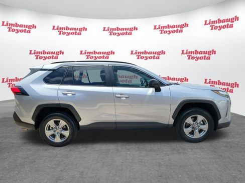 Used 2025 Toyota RAV4 LE AWD/4WD image 19