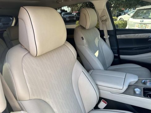 Used 2022 Genesis GV80 2.5T w/ Prestige Package 05 image 17