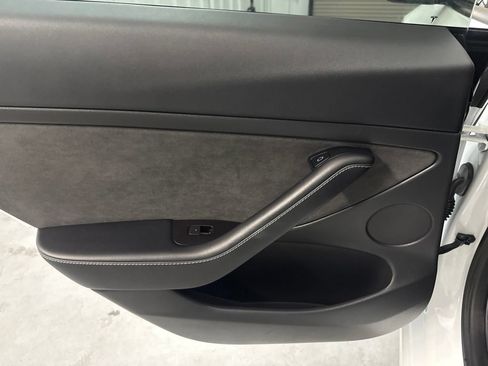 Used 2023 Tesla Model 3 Standard Range RWD image 12