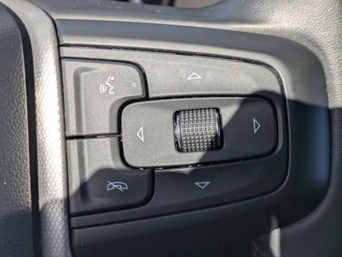 Used 2024 GMC Yukon XL Denali image 23