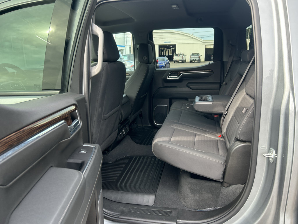 Used 2023 GMC Sierra 1500 Elevation w/ X31 Off-Road Package AWD/4WD image 32