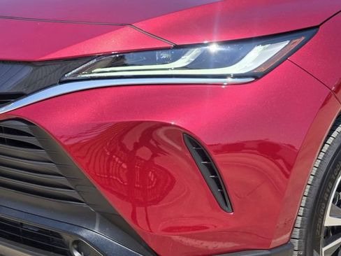 Certified 2023 Toyota Venza LE AWD/4WD image 7