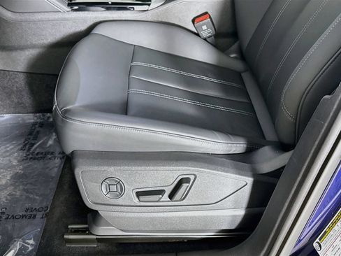 Certified 2025 Audi Q5 Premium Plus w/ Premium Plus AWD/4WD image 19