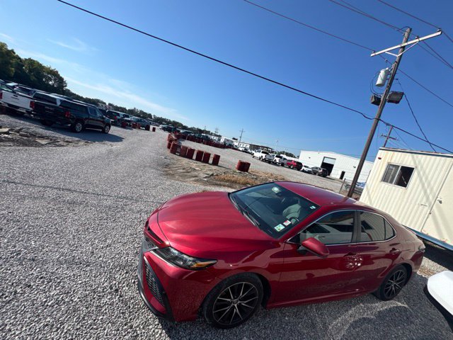 Used 2021 Toyota Camry SE FWD image 7