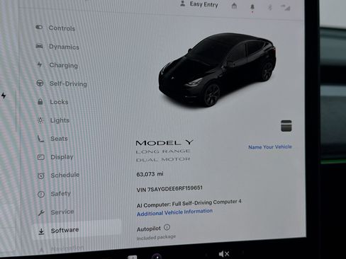 Used 2024 Tesla Model Y Long Range AWD/4WD image 8