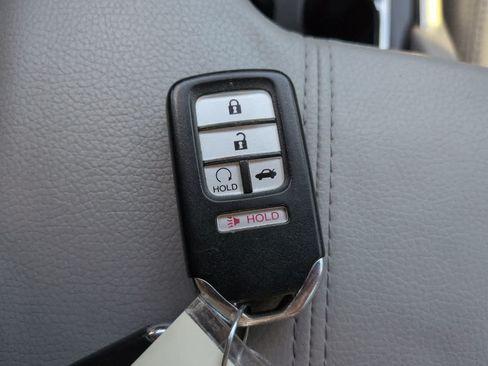 Used 2017 Honda Accord EX image 26