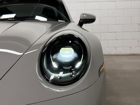 Certified 2025 Porsche 911 Carrera RWD image 10