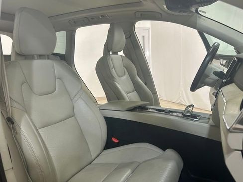 Used 2018 Volvo XC60 T8 Inscription image 24
