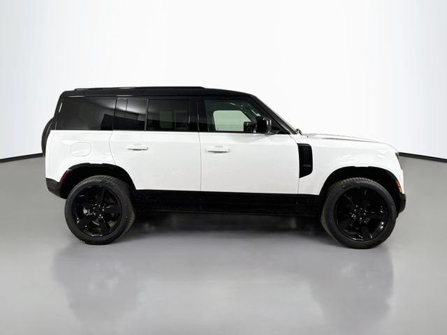 New 2026 Land Rover Defender 110 X-Dynamic SE AWD/4WD image 4