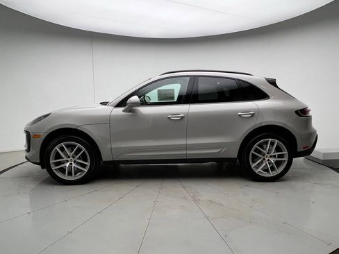 New 2026 Porsche Macan image 2