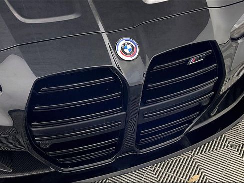 Used 2023 BMW M3 Competition w/ M Carbon Exterior Package image 28