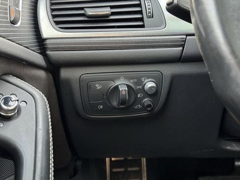 Used 2016 Audi S6 Prestige w/ Prestige Package image 38