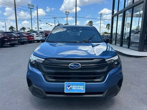 Used 2025 Subaru Forester AWD/4WD image 2