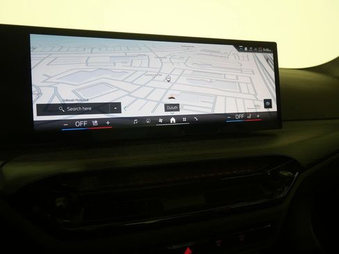 Used 2025 BMW 330i Sedan image 26