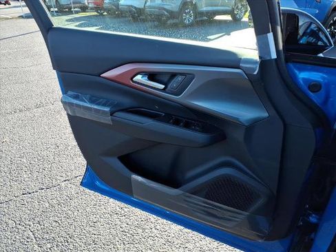 New 2026 Chevrolet Equinox EV RS image 8