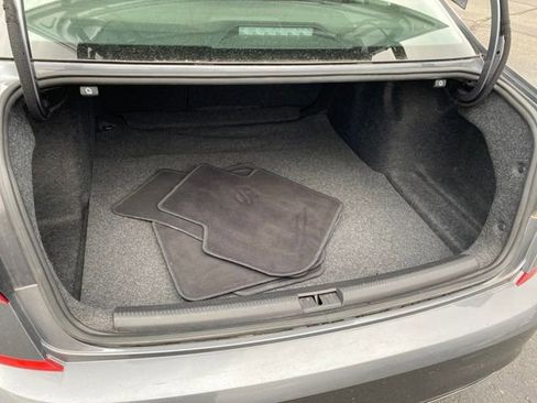 Used 2022 Volkswagen Passat 2.0T image 19