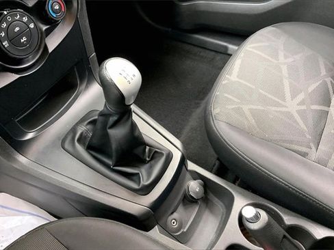 Used 2012 Ford Fiesta SE image 15