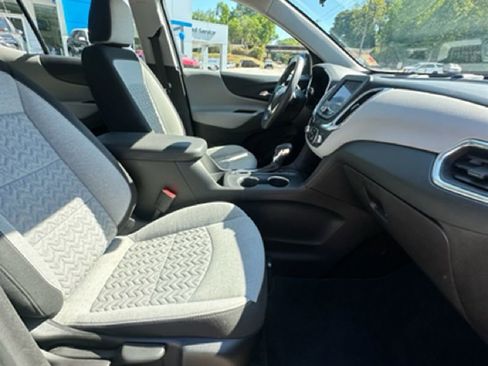 Used 2023 Chevrolet Equinox LS image 24